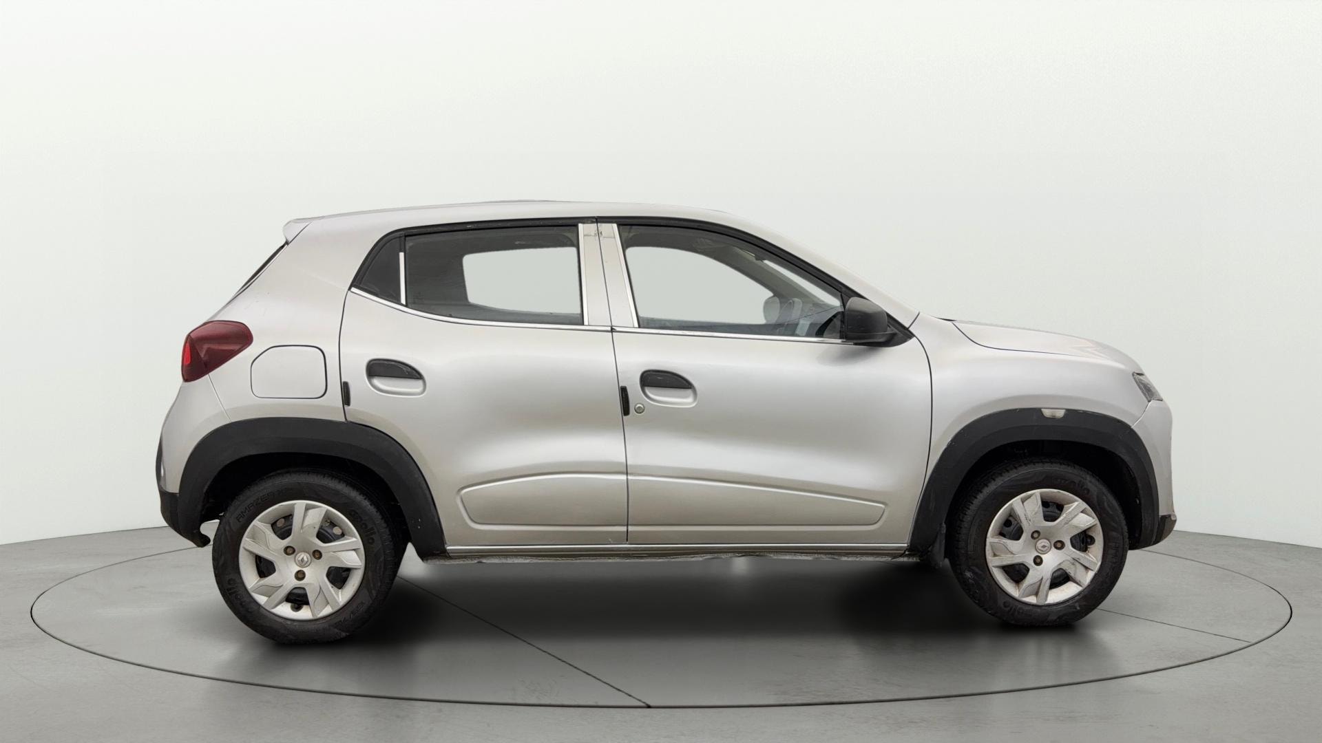 View 2022 Renault Kwid RXL Image 8 Used 2022 Renault Kwid RXL Image 8