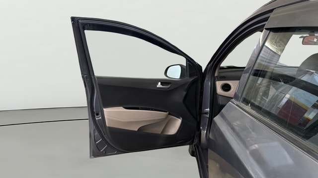 View Hyundai Grand i10 Image 30 Used Hyundai Grand i10 Image 30