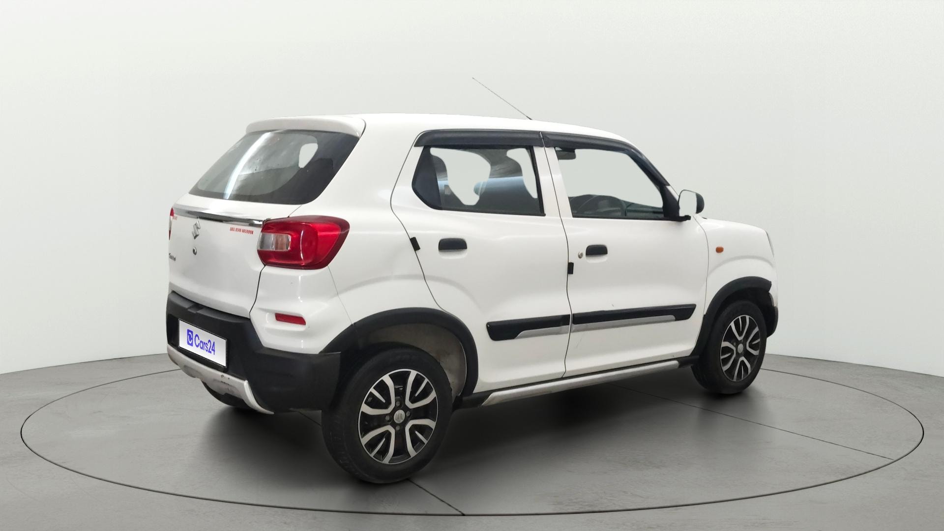 View 2022 Maruti Suzuki 1000 Base Variant Image 41 Used 2022 Maruti Suzuki 1000 Base Variant Image 41