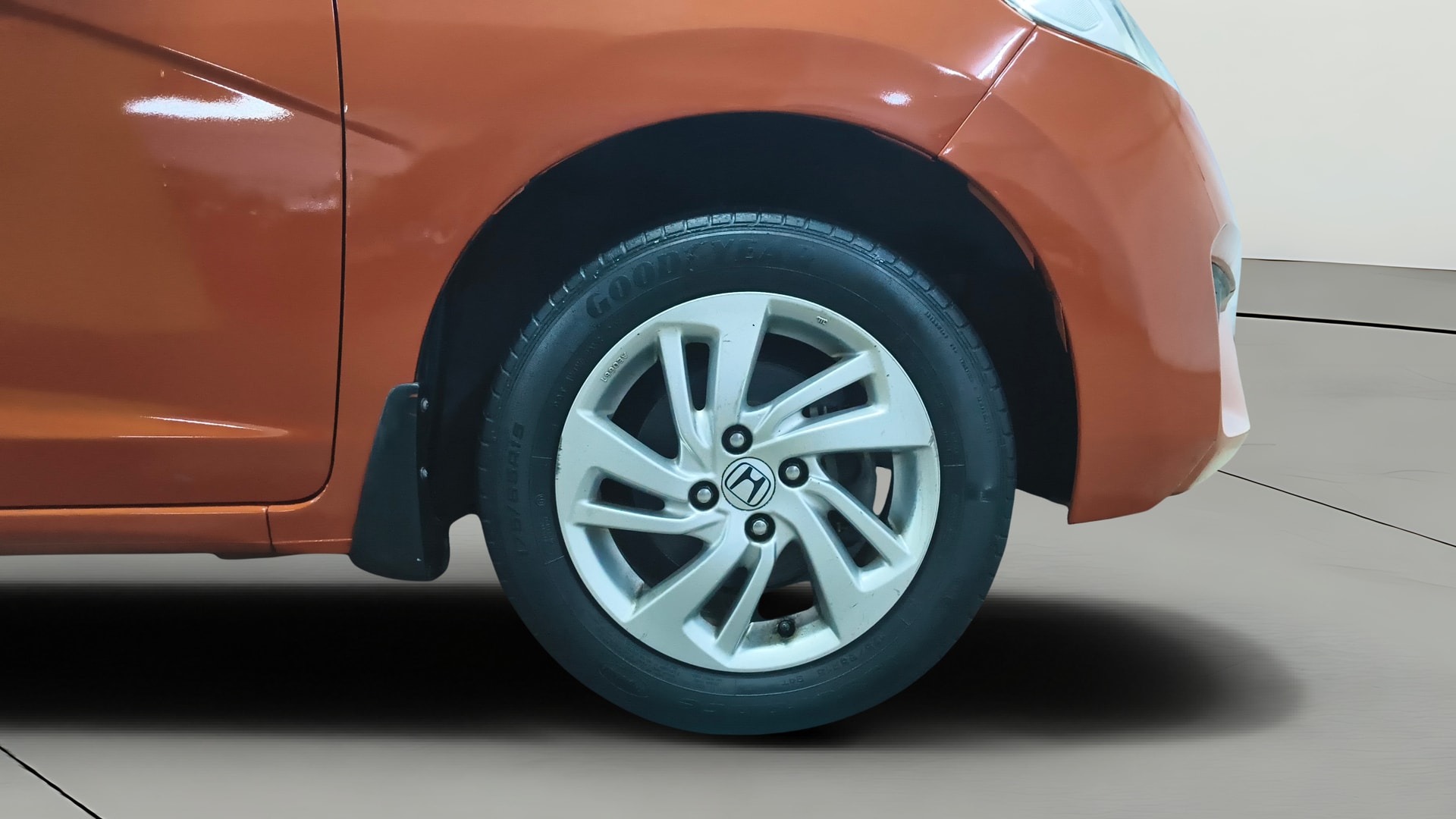 View 2015 Honda Jazz E MT Diesel Image 41 Used 2015 Honda Jazz E MT Diesel Image 41