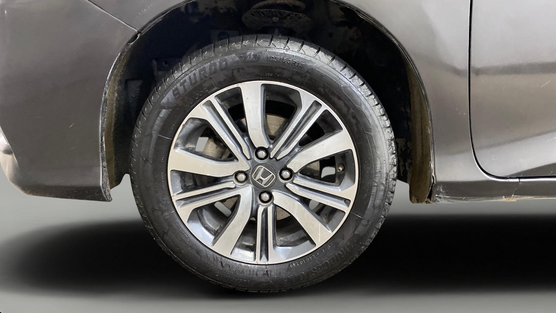 View 2023 Honda City ZX MT Diesel Anniversary Edition Image 28 Used 2023 Honda City ZX MT Diesel Anniversary Edition Image 28