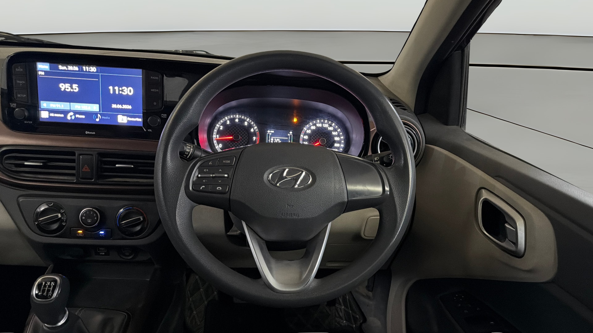 View 2022 Hyundai Aura SX MT CNG Image 20 Used 2022 Hyundai Aura SX MT CNG Image 20