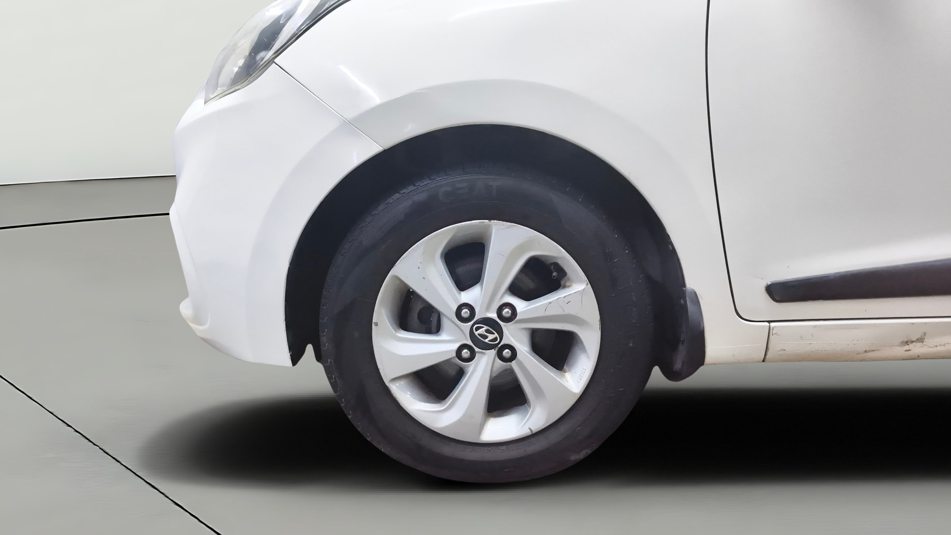 View 2017 Hyundai Xcent SX Petrol Image 28 Used 2017 Hyundai Xcent SX Petrol Image 28