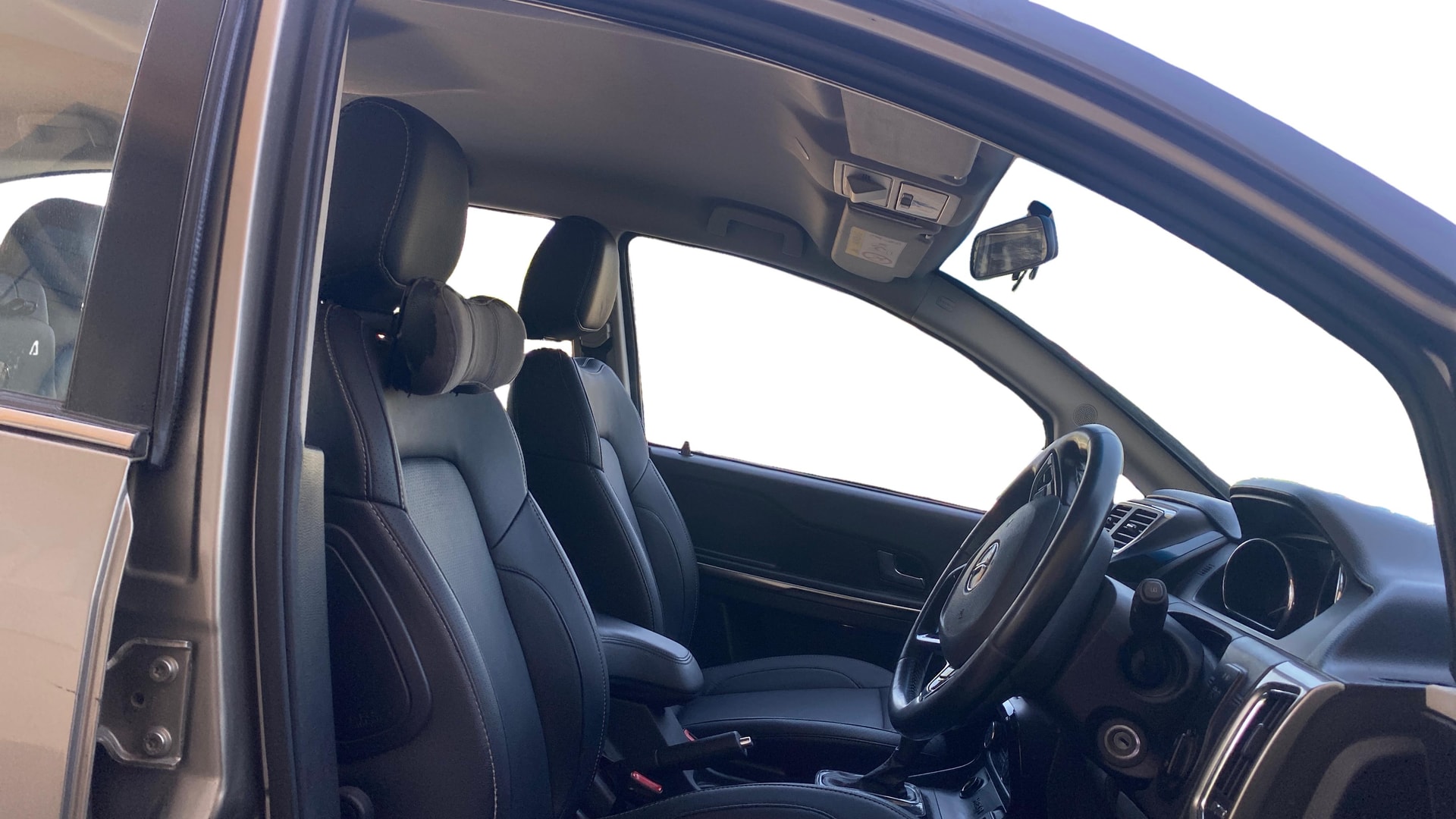 View 2019 Tata Hexa XTA 4X2 Image 28 Used 2019 Tata Hexa XTA 4X2 Image 28