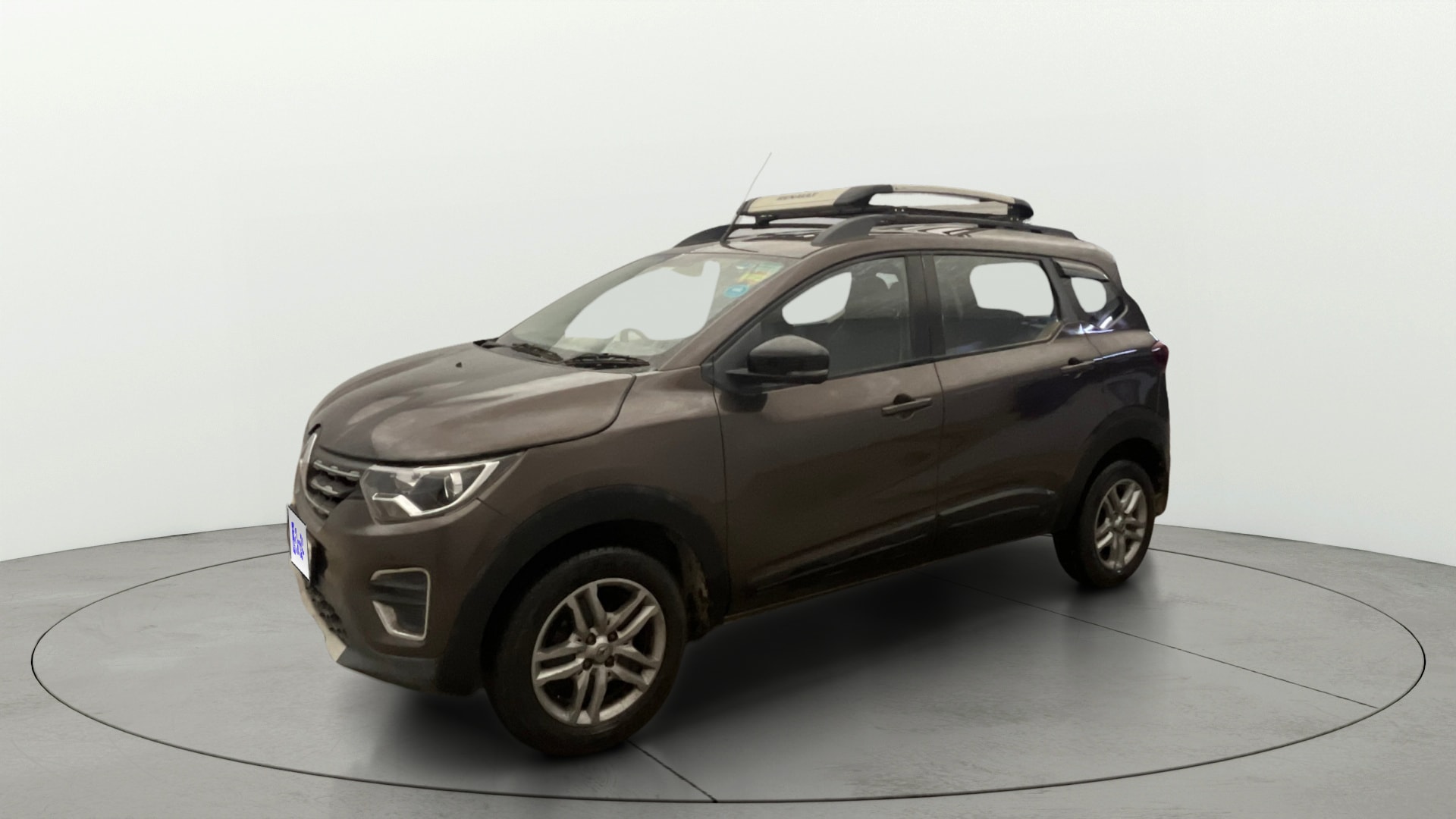View 2022 Renault Triber RXZ AMT Image 22 Used 2022 Renault Triber RXZ AMT Image 22