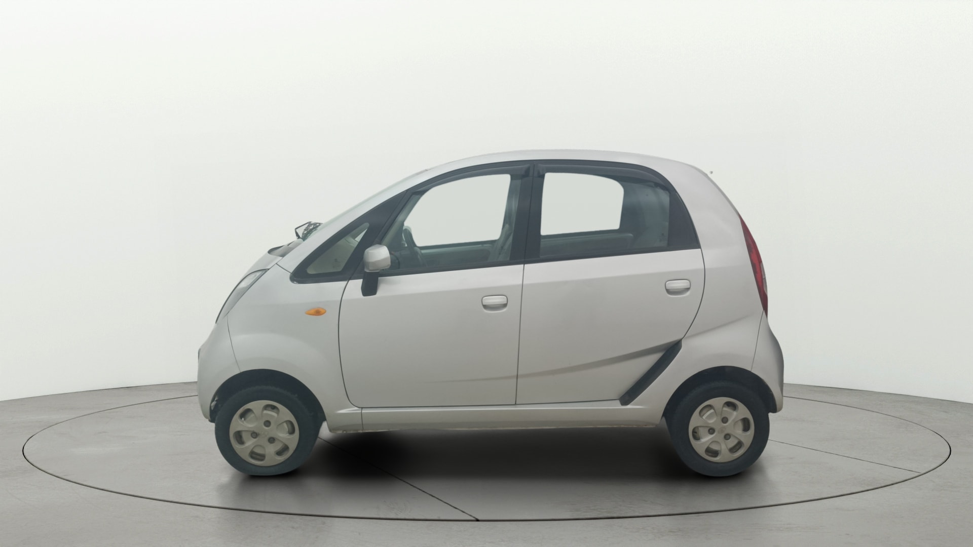 View 2013 Tata Nano LX Image 5 Used 2013 Tata Nano LX Image 5