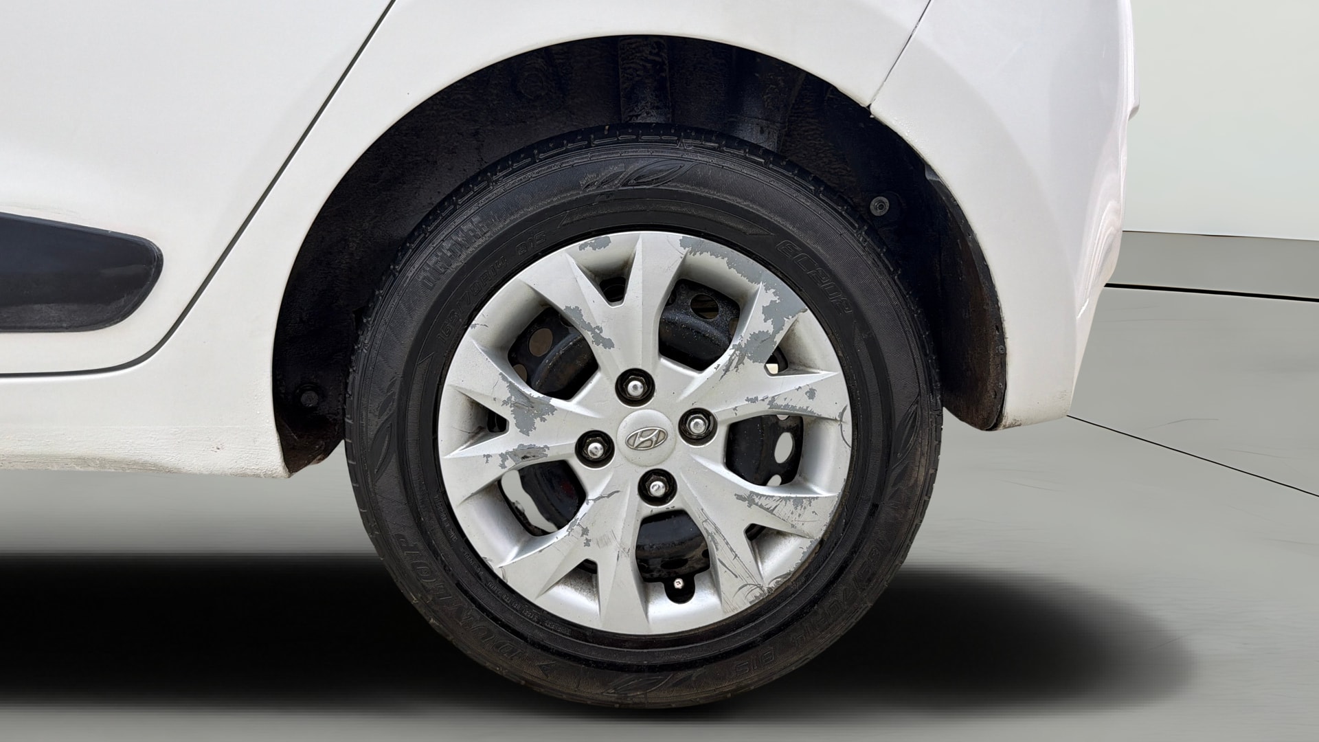 View 2015 Hyundai Grand i10 Magna 1.2 Kappa VTVT Image 7 Used 2015 Hyundai Grand i10 Magna 1.2 Kappa VTVT Image 7