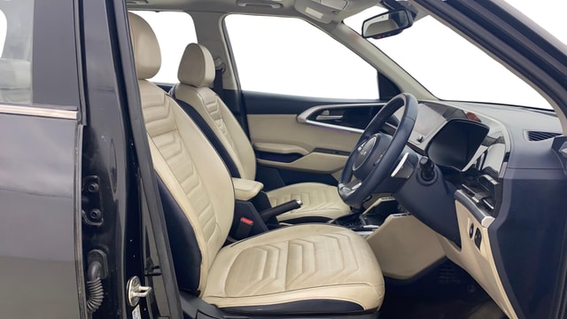View Kia Carens Image 19 Used Kia Carens Image 19