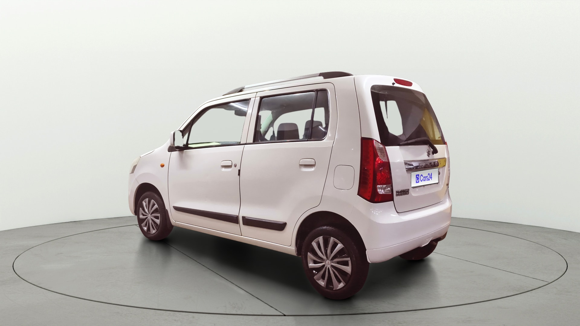 View 2017 Maruti Suzuki 1000 Base Variant Image 2 Used 2017 Maruti Suzuki 1000 Base Variant Image 2