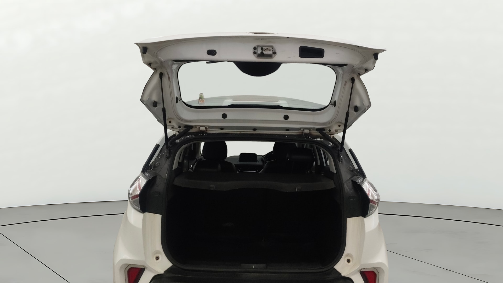 View 2021 Tata Nexon Revotron XE Image 17 Used 2021 Tata Nexon Revotron XE Image 17