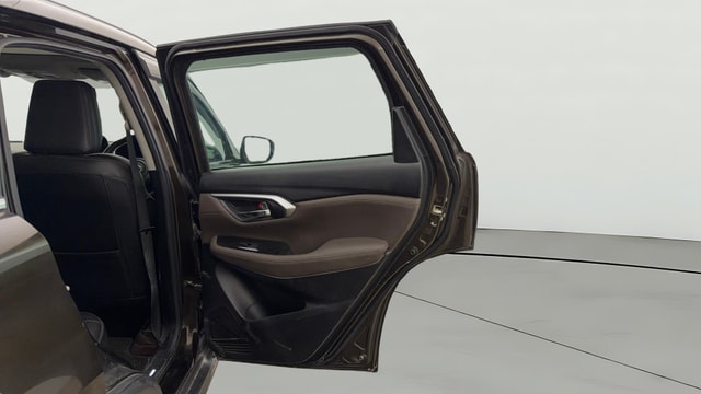 View Toyota Urban Cruiser Hyryder Image 8 Used Toyota Urban Cruiser Hyryder Image 8