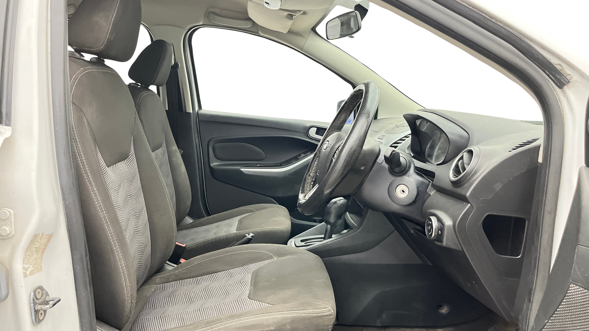 View 2015 Ford Figo Aspire 1.2P Ambiente MT BS IV Image 25 Used 2015 Ford Figo Aspire 1.2P Ambiente MT BS IV Image 25