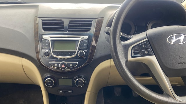 View Hyundai Fluidic Verna Image 17 Used Hyundai Fluidic Verna Image 17
