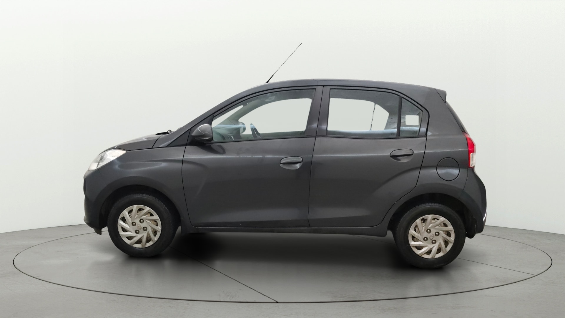 View 2022 Hyundai New Santro D-Lite Petrol Image 5 Used 2022 Hyundai New Santro D-Lite Petrol Image 5