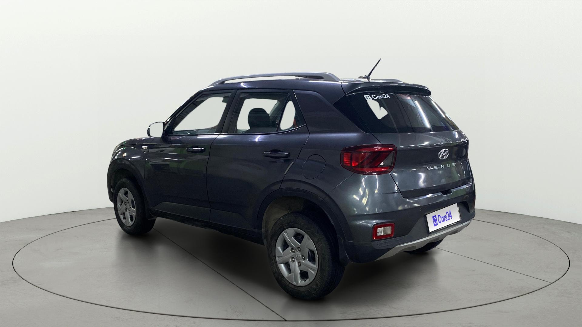 View 2020 Hyundai Venue S 1.2 Petrol Image 2 Used 2020 Hyundai Venue S 1.2 Petrol Image 2