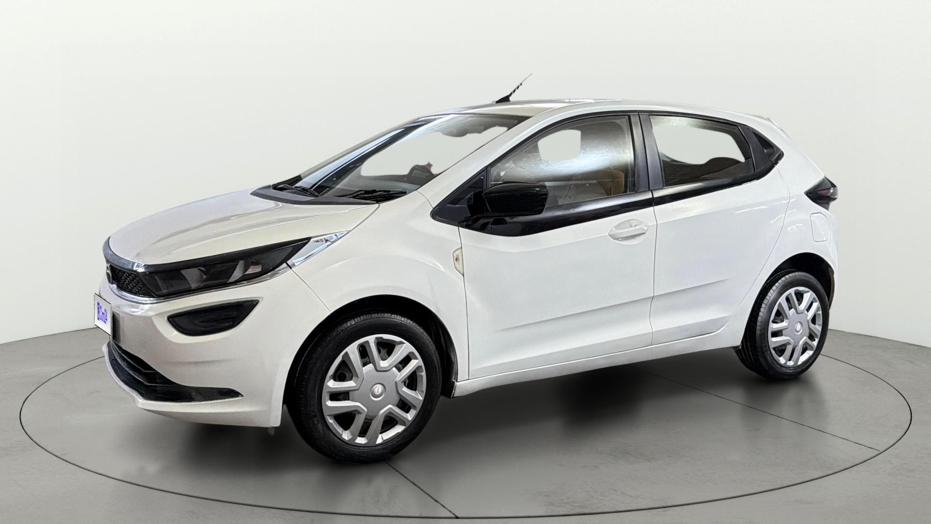 View 2021 Tata Altroz XM Plus Petrol Image 34 Used 2021 Tata Altroz XM Plus Petrol Image 34