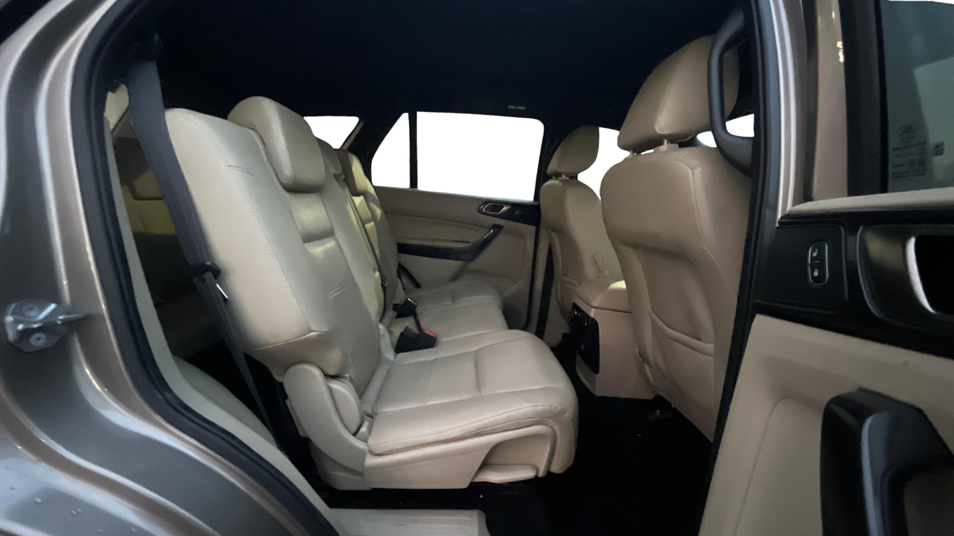 View 2021 Ford Endeavour 2.2L 4X2 AT Titanium Image 38 Used 2021 Ford Endeavour 2.2L 4X2 AT Titanium Image 38