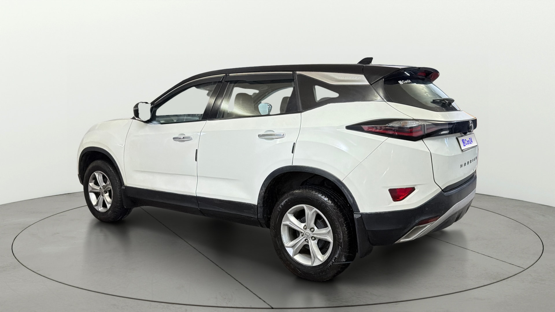 View 2019 Tata Harrier XE Image 2 Used 2019 Tata Harrier XE Image 2