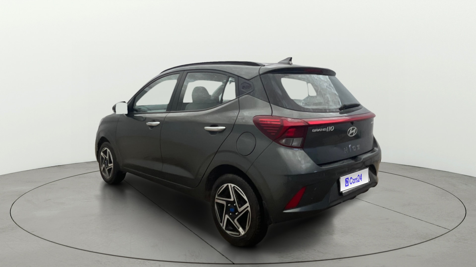 View 2025 Hyundai Grand i10 Nios Asta Petrol AMT Image 2 Used 2025 Hyundai Grand i10 Nios Asta Petrol AMT Image 2