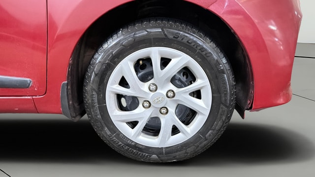 View Hyundai Grand i10 Image 40 Used Hyundai Grand i10 Image 40