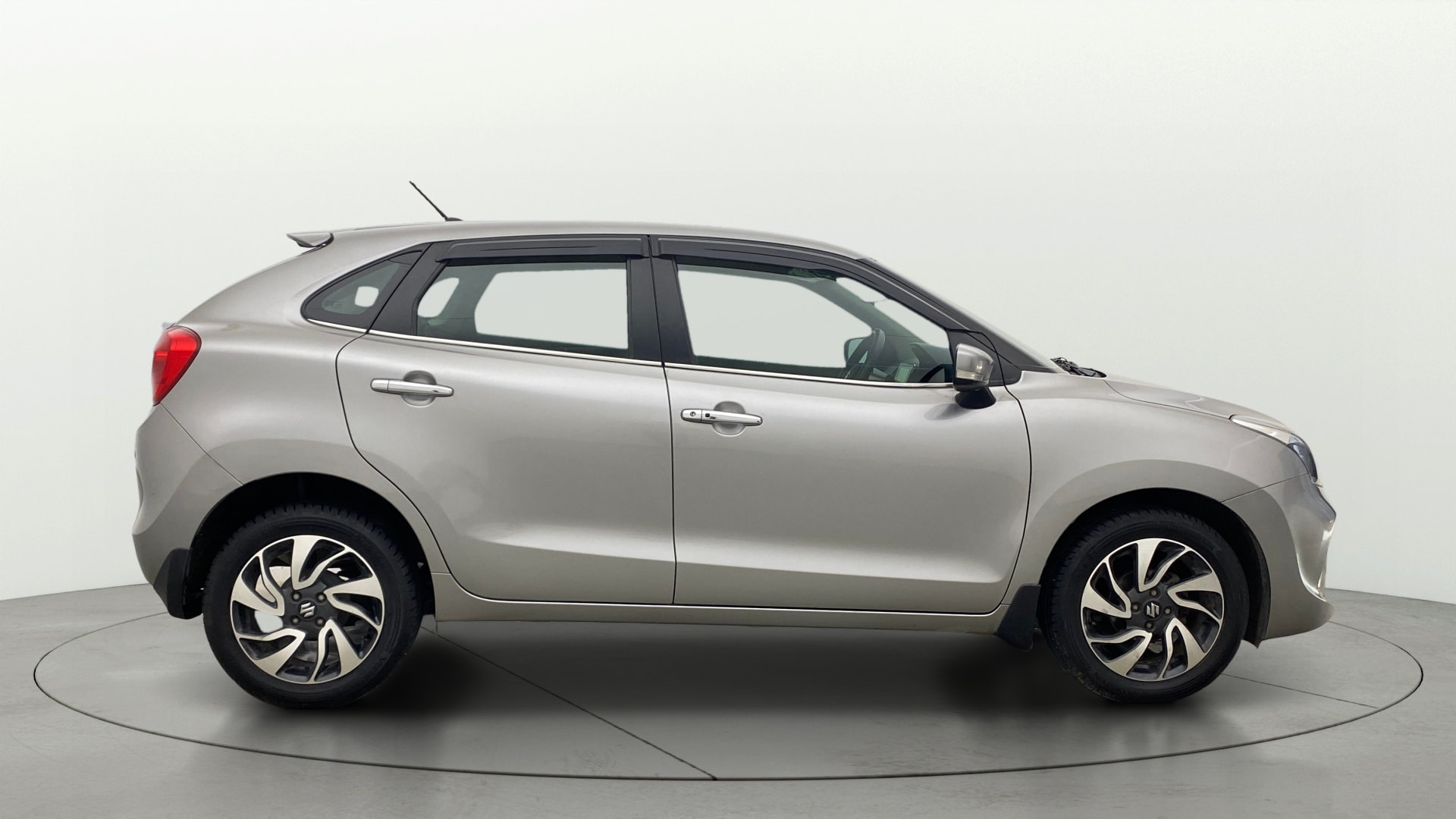 View 2020 Maruti Suzuki 1000 Base Variant Image 8 Used 2020 Maruti Suzuki 1000 Base Variant Image 8