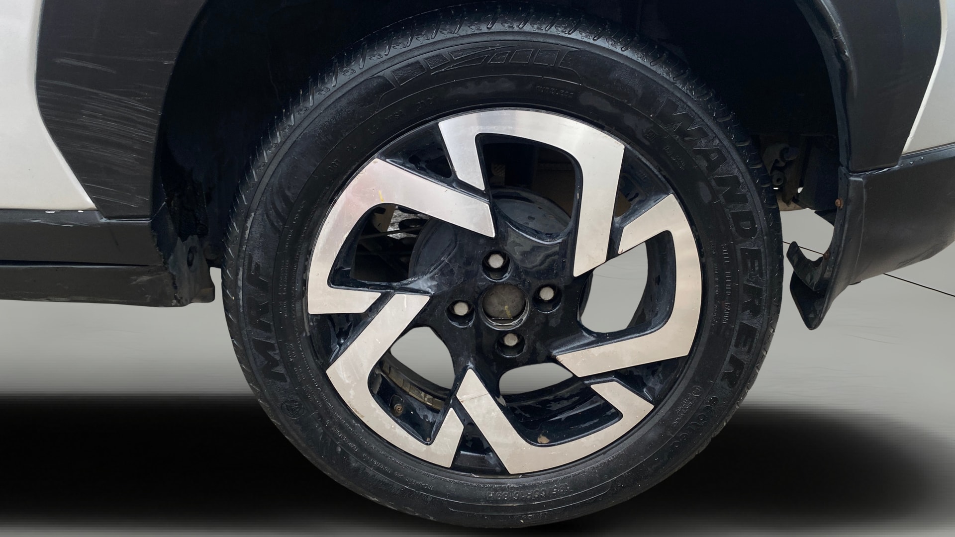 View 2021 Nissan Magnite XV Image 11 Used 2021 Nissan Magnite XV Image 11