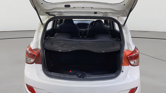 View Hyundai Grand i10 Image 36 Used Hyundai Grand i10 Image 36