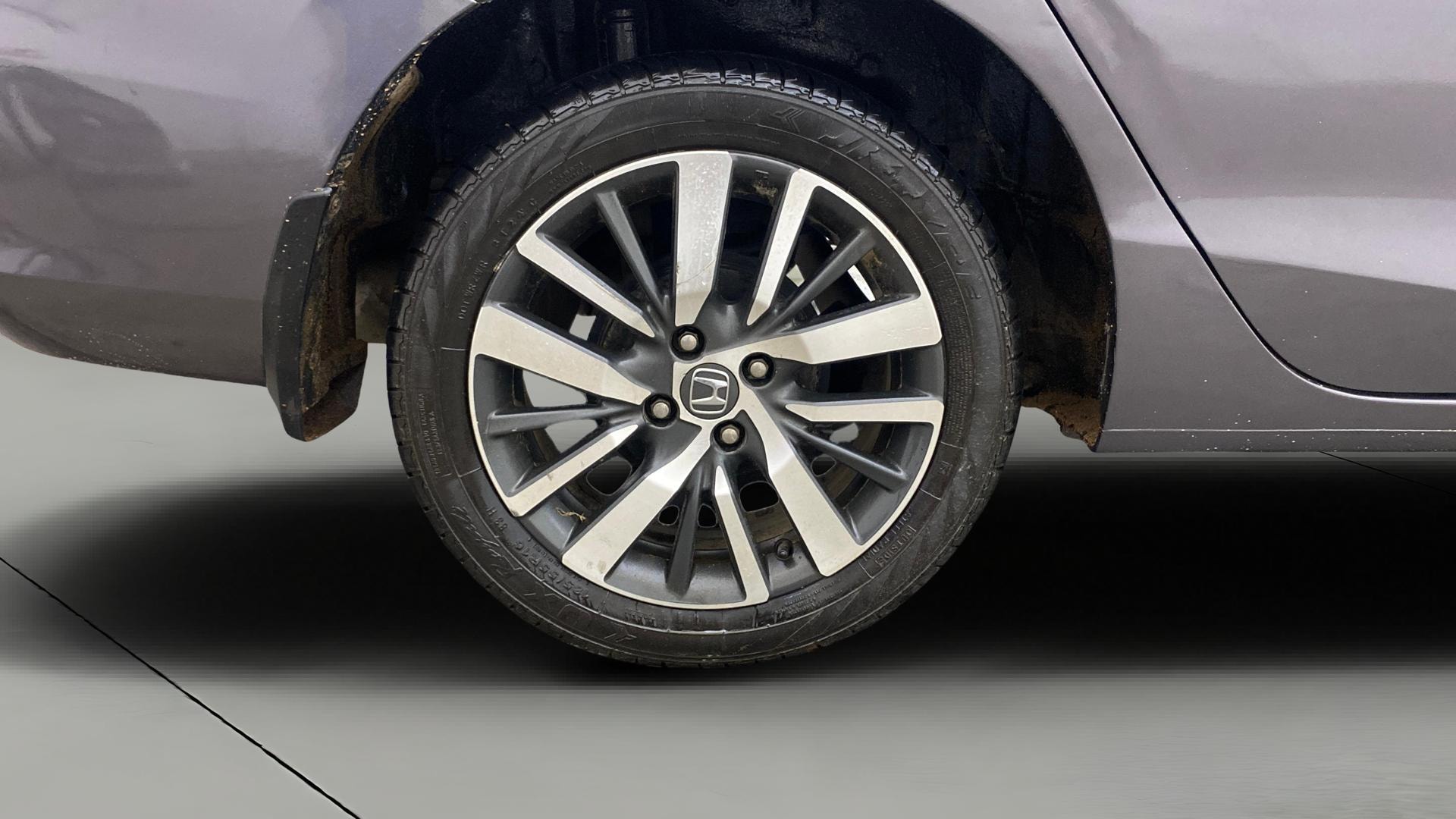 View 2021 Honda City ZX MT Diesel Anniversary Edition Image 25 Used 2021 Honda City ZX MT Diesel Anniversary Edition Image 25
