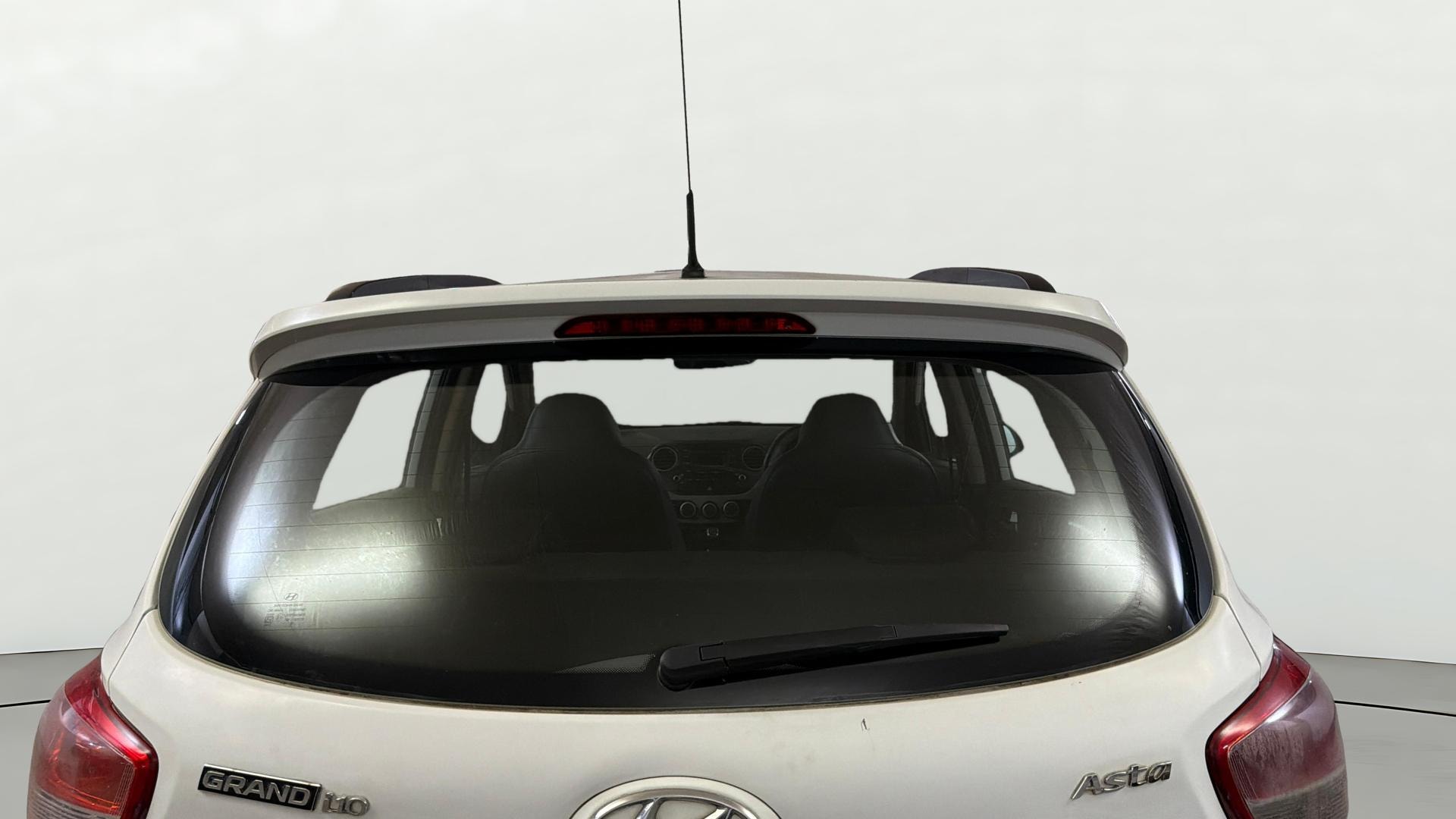 View 2015 Hyundai Grand i10 1.2 Asta Petrol Image 3 Used 2015 Hyundai Grand i10 1.2 Asta Petrol Image 3