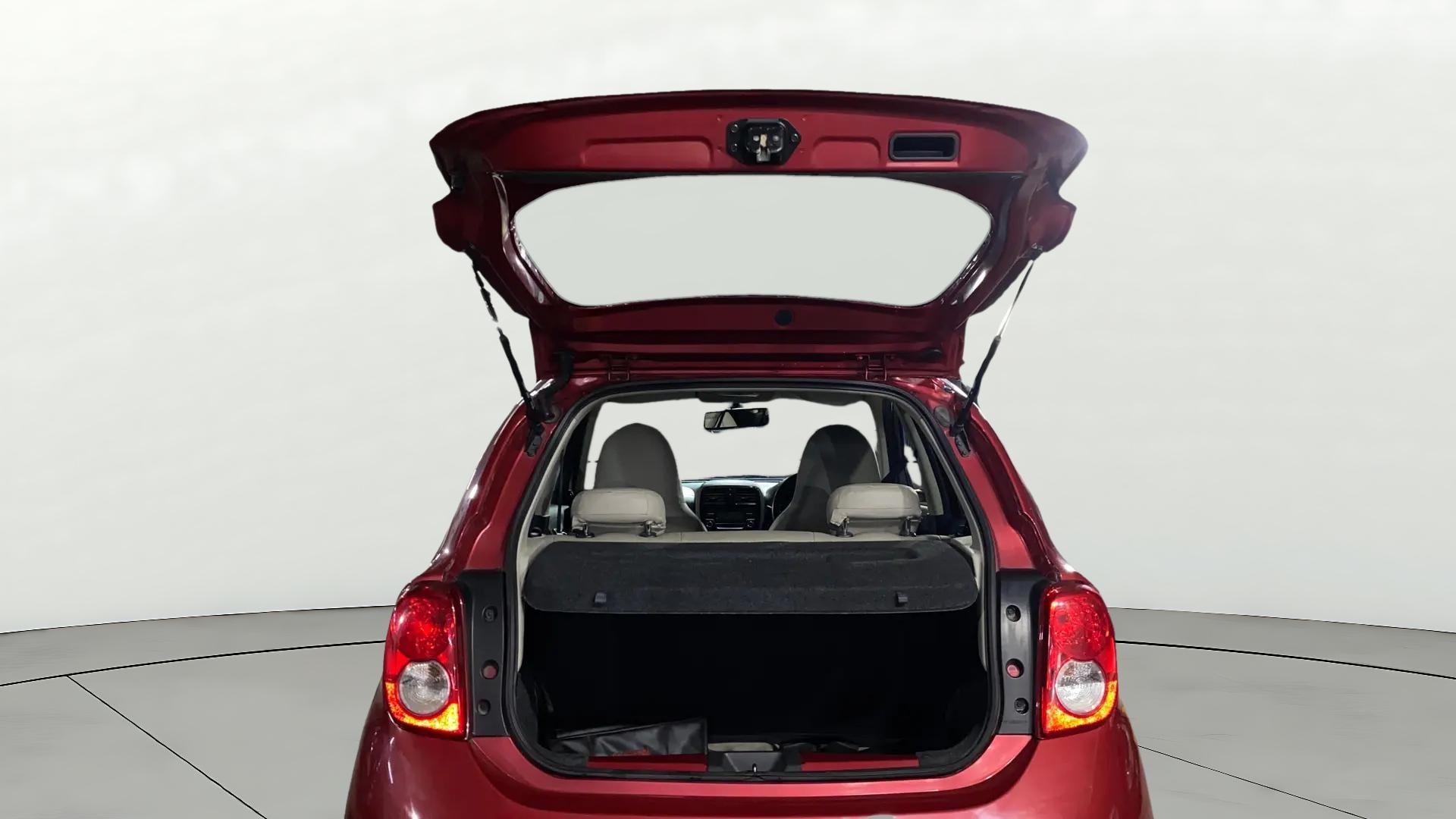 View 2017 Nissan Micra Active XV Image 16 Used 2017 Nissan Micra Active XV Image 16