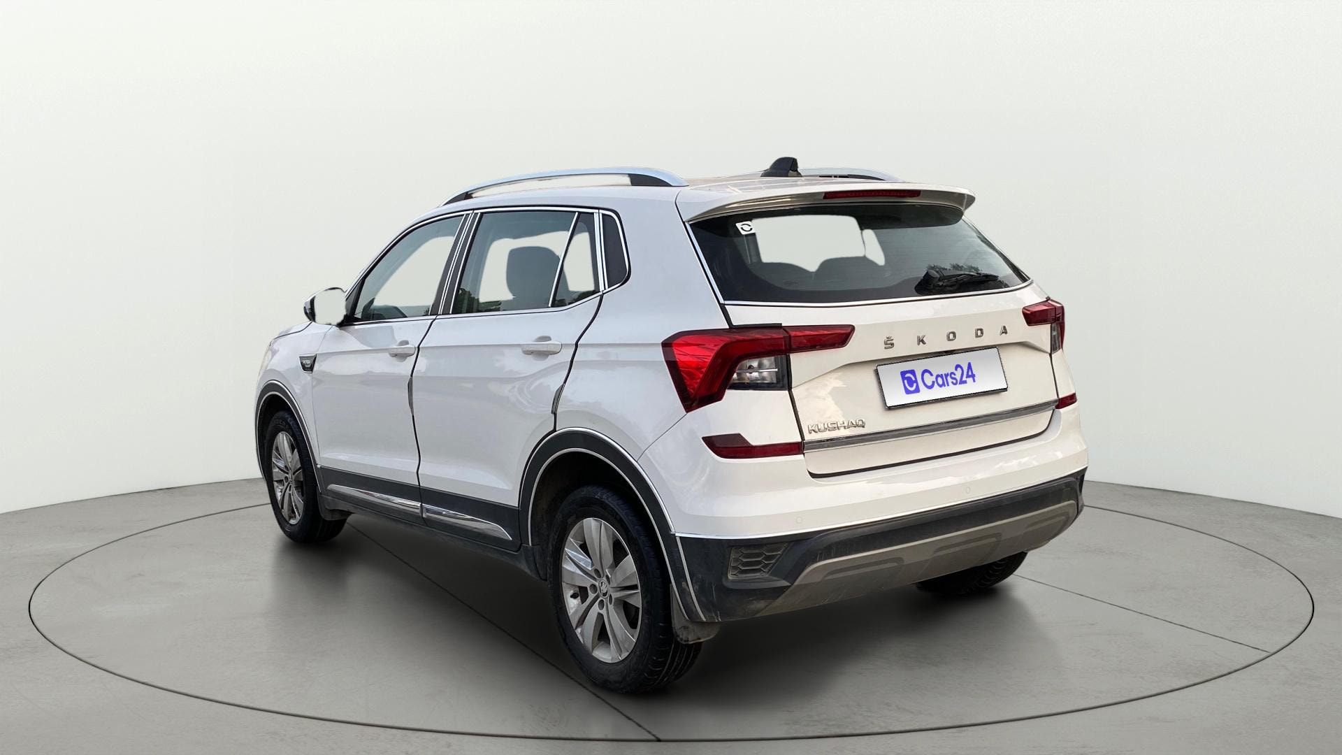 View 2023 Skoda Kushaq Ambition 1.0 TSI MT Image 2 Used 2023 Skoda Kushaq Ambition 1.0 TSI MT Image 2