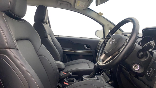 View Tata Hexa Image 19 Used Tata Hexa Image 19