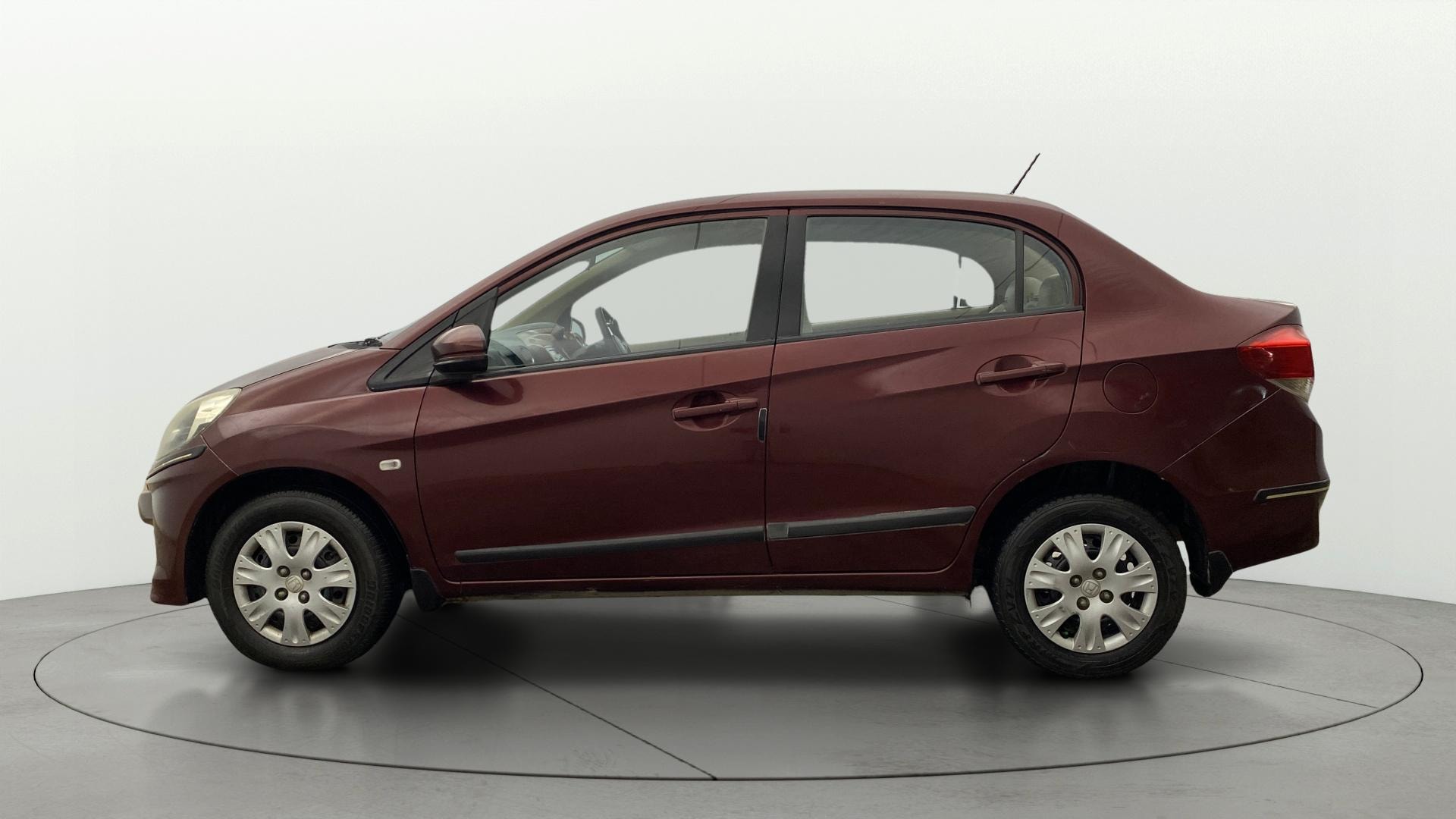 View 2015 Honda Amaze E MT Petrol BS IV Image 5 Used 2015 Honda Amaze E MT Petrol BS IV Image 5
