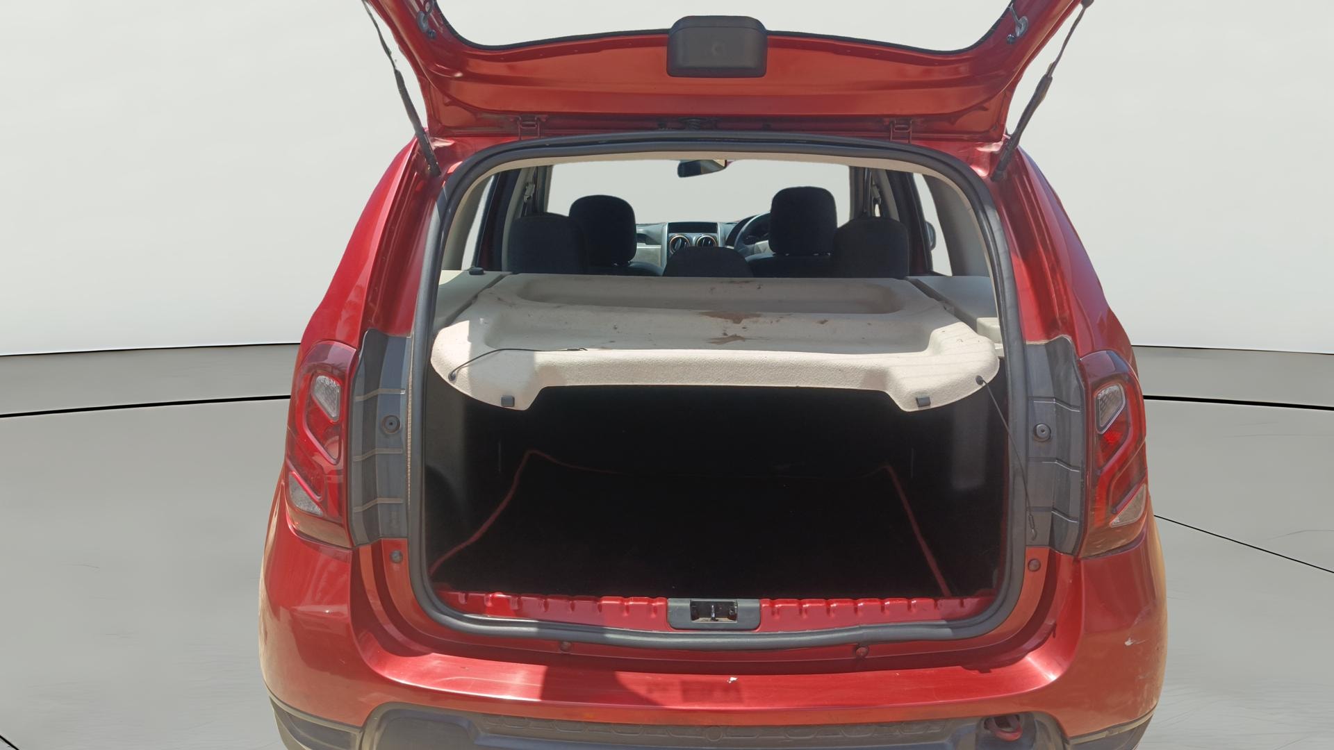 View 2018 Renault Duster Petrol RxS CVT Petrol Image 38 Used 2018 Renault Duster Petrol RxS CVT Petrol Image 38