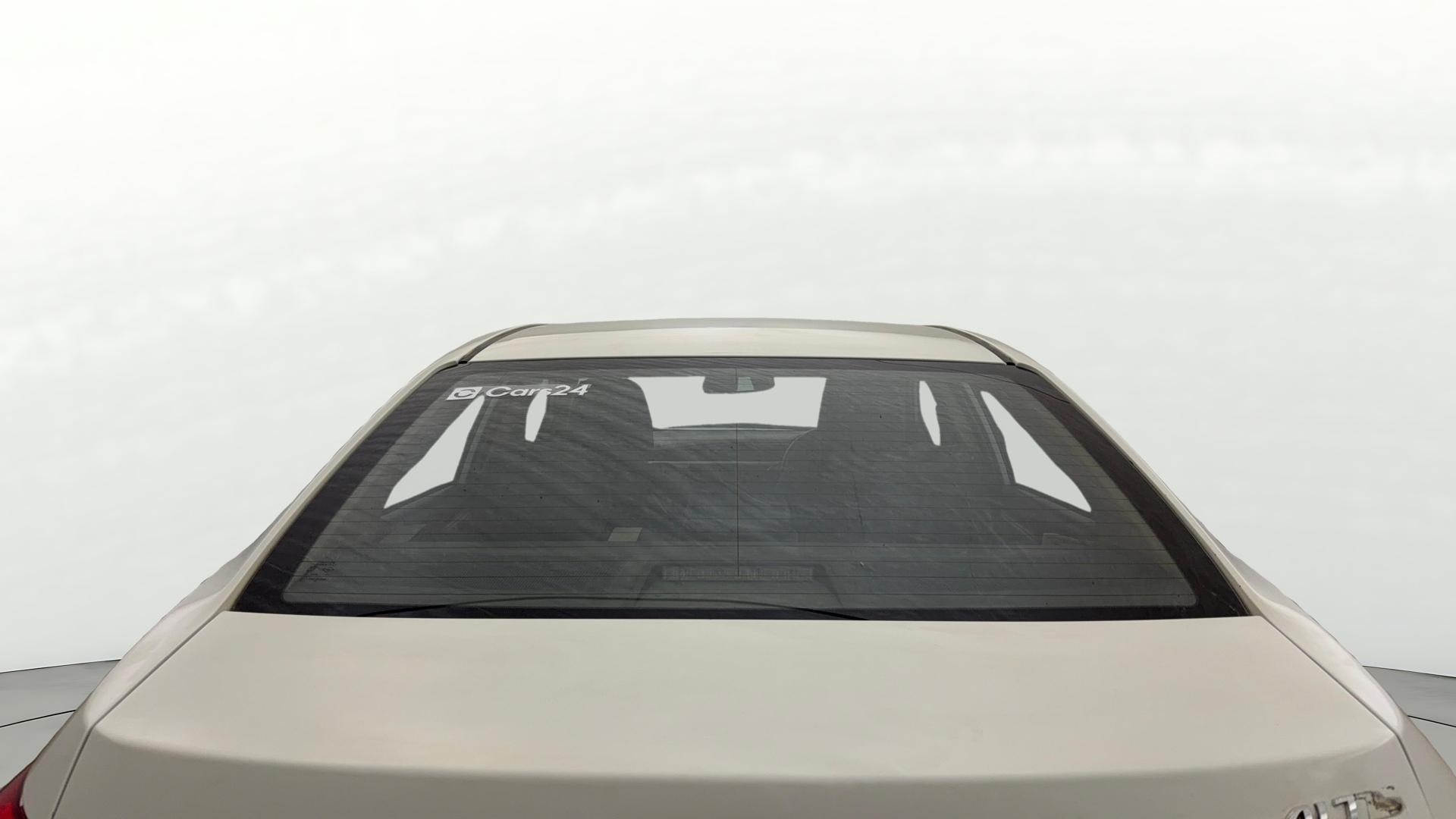 View 2015 Toyota Corolla Altis 1.8 G Image 4 Used 2015 Toyota Corolla Altis 1.8 G Image 4