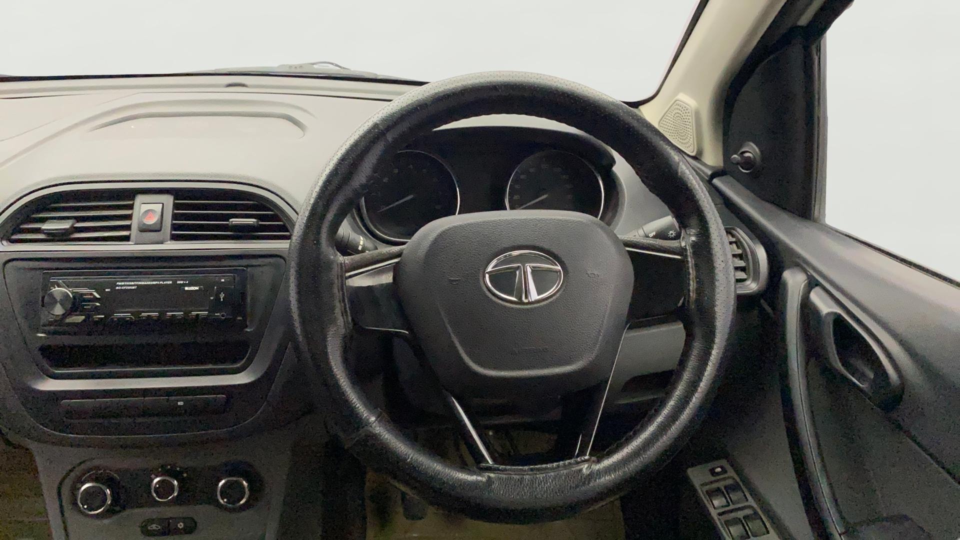 View 2019 Tata Tigor XE Diesel Image 20 Used 2019 Tata Tigor XE Diesel Image 20