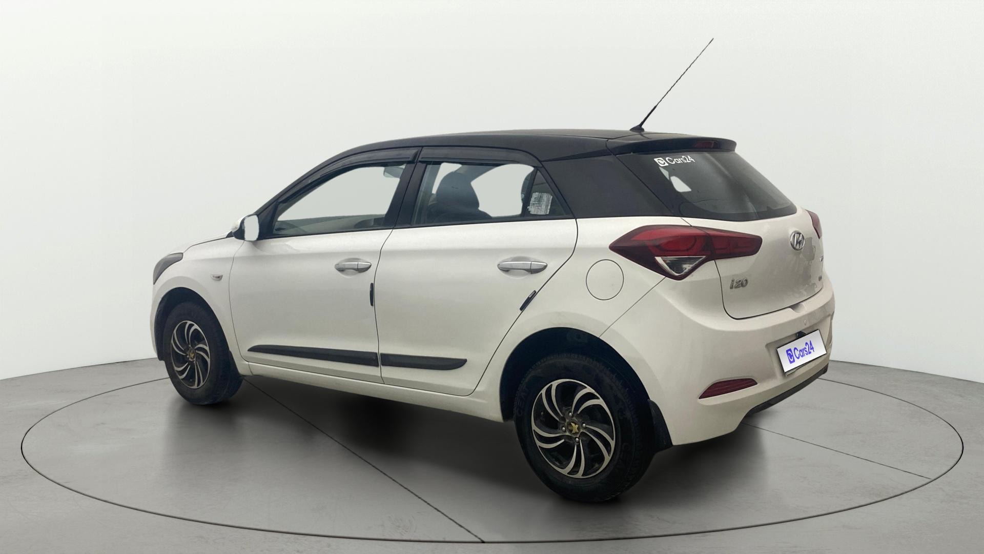 View 2015 Hyundai Elite i20 Magna 1.2 Image 2 Used 2015 Hyundai Elite i20 Magna 1.2 Image 2