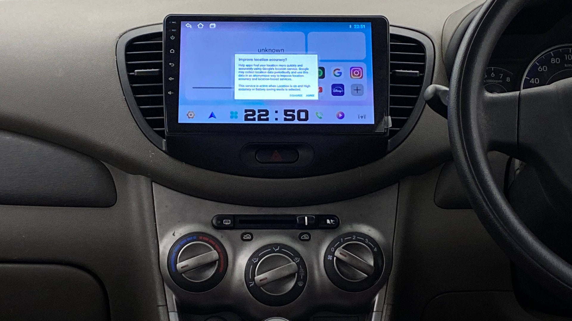 View 2013 Hyundai i10 1.2 Sportz MT Image 17 Used 2013 Hyundai i10 1.2 Sportz MT Image 17