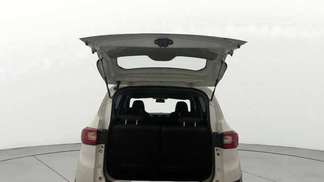 View Renault Triber Image 17 Used Renault Triber Image 17