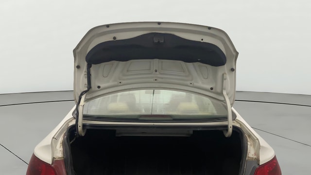 View Hyundai Fluidic Verna Image 16 Used Hyundai Fluidic Verna Image 16