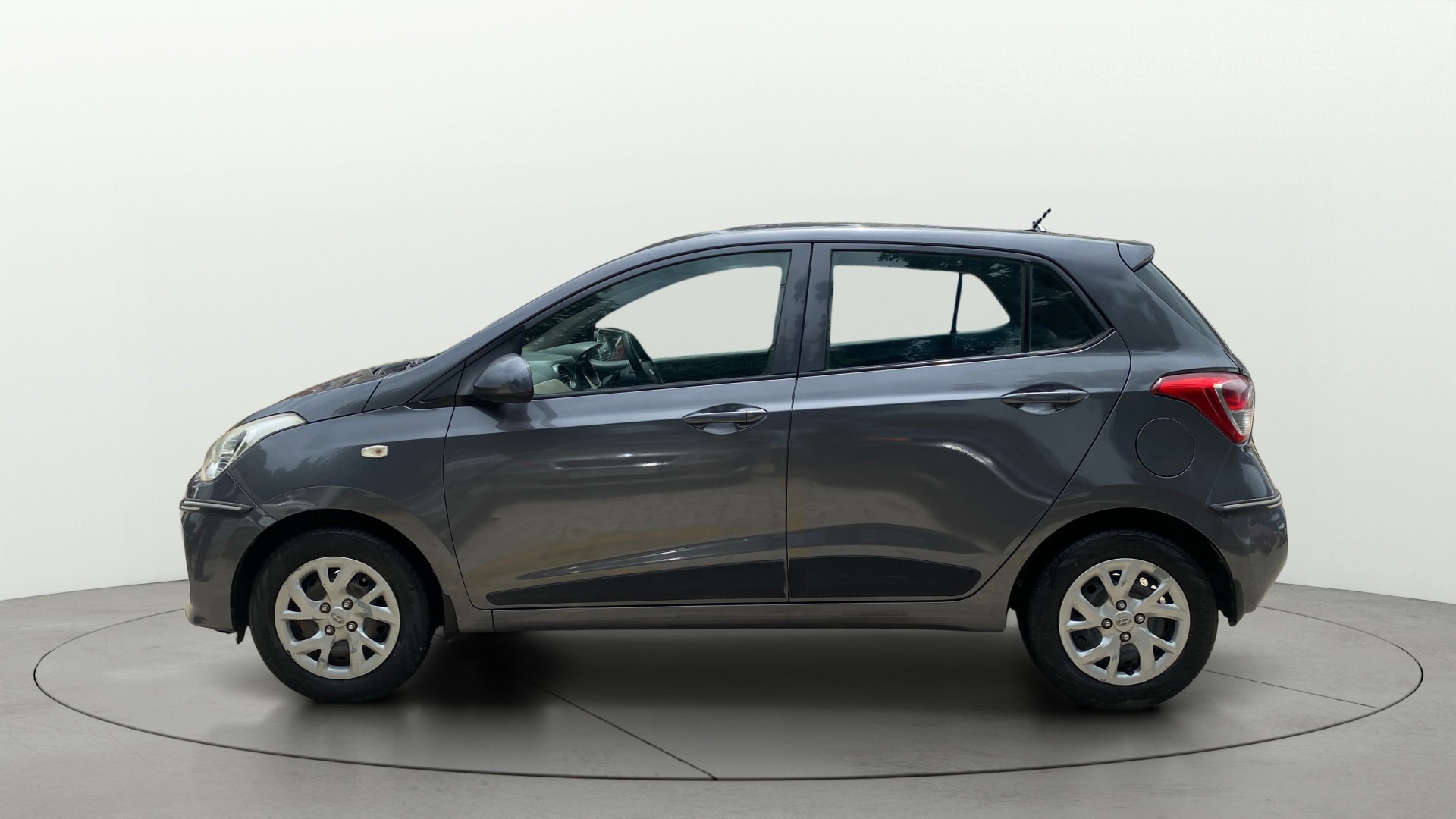 View 2017 Hyundai Grand i10 Magna 1.2 Kappa VTVT Image 28 Used 2017 Hyundai Grand i10 Magna 1.2 Kappa VTVT Image 28