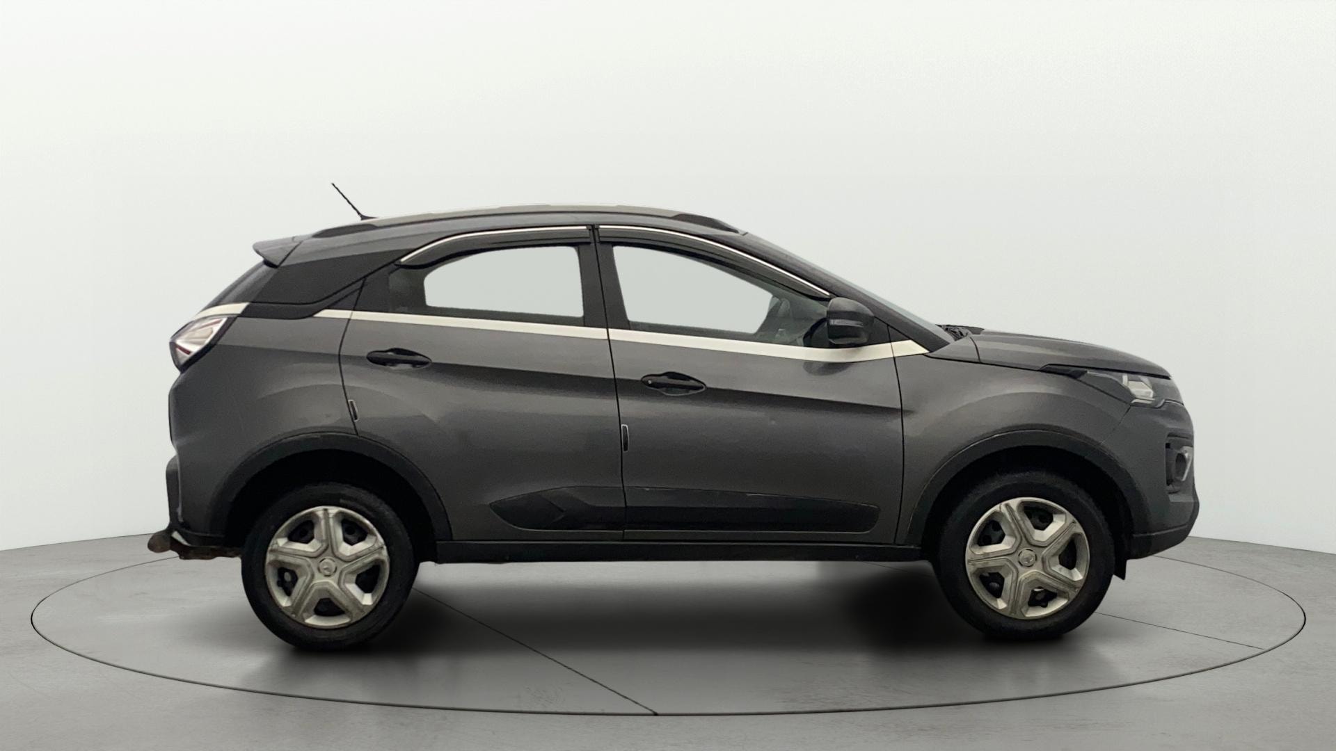 View 2021 Tata Nexon Revotron XE Image 8 Used 2021 Tata Nexon Revotron XE Image 8