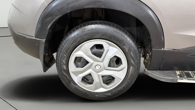 View Nissan Kicks Image 24 Used Nissan Kicks Image 24