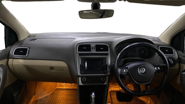 View Volkswagen Vento Image 15 Used Volkswagen Vento Image 15