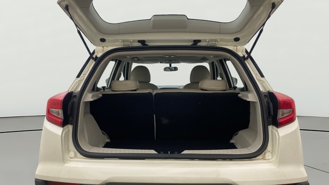 View Mahindra XUV300 Image 37 Used Mahindra XUV300 Image 37