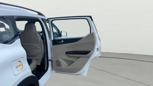 View Renault Triber Image 7 Used Renault Triber Image 7