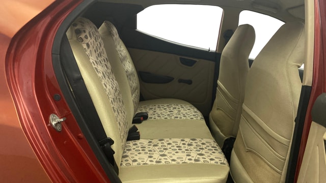 View Hyundai EON Image 28 Used Hyundai EON Image 28