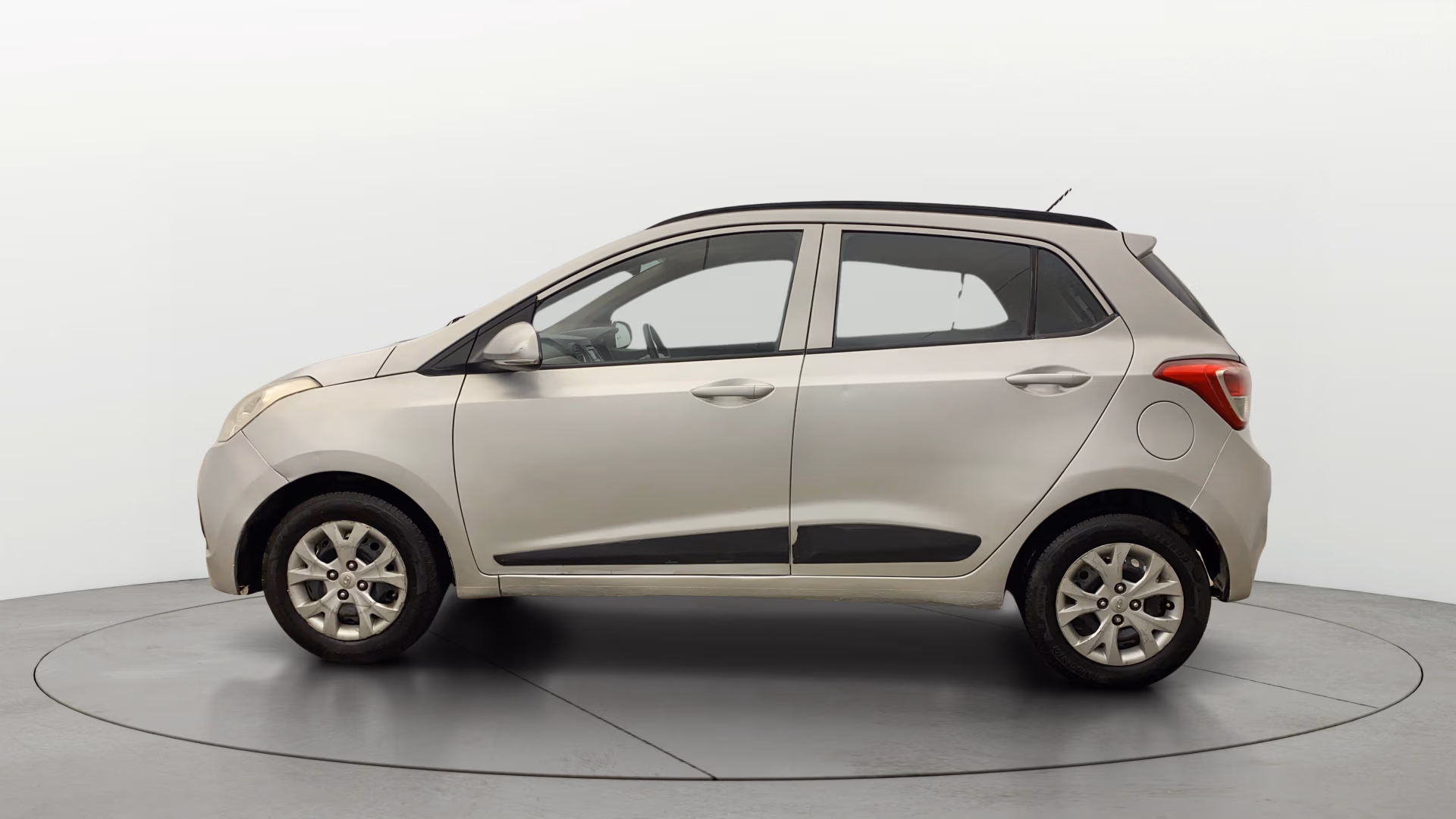 Used 2015 Hyundai Grand i10 Used 2015 Hyundai Grand i10