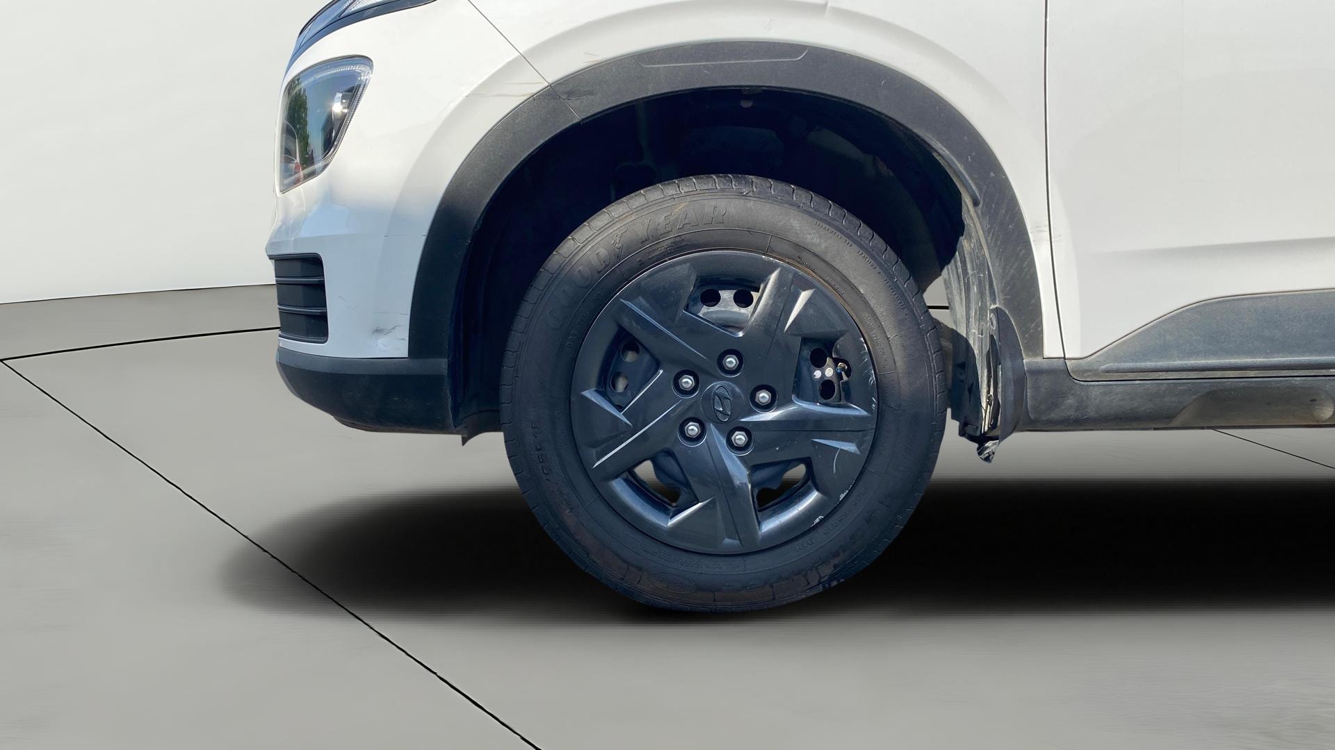 View 2024 Hyundai Venue SX 1.2 Petrol MT Image 30 Used 2024 Hyundai Venue SX 1.2 Petrol MT Image 30