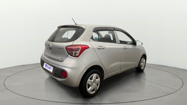 View Hyundai Grand i10 Image 42 Used Hyundai Grand i10 Image 42